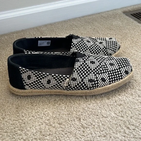 TOMS Women's, Alpargata Cupsole Slip-On 9 wide - Picture 2 of 6